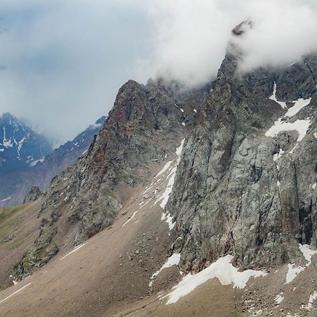 Yurta Base Camp, Shymbulak Mountain Resort Besqaynar Екстериор снимка