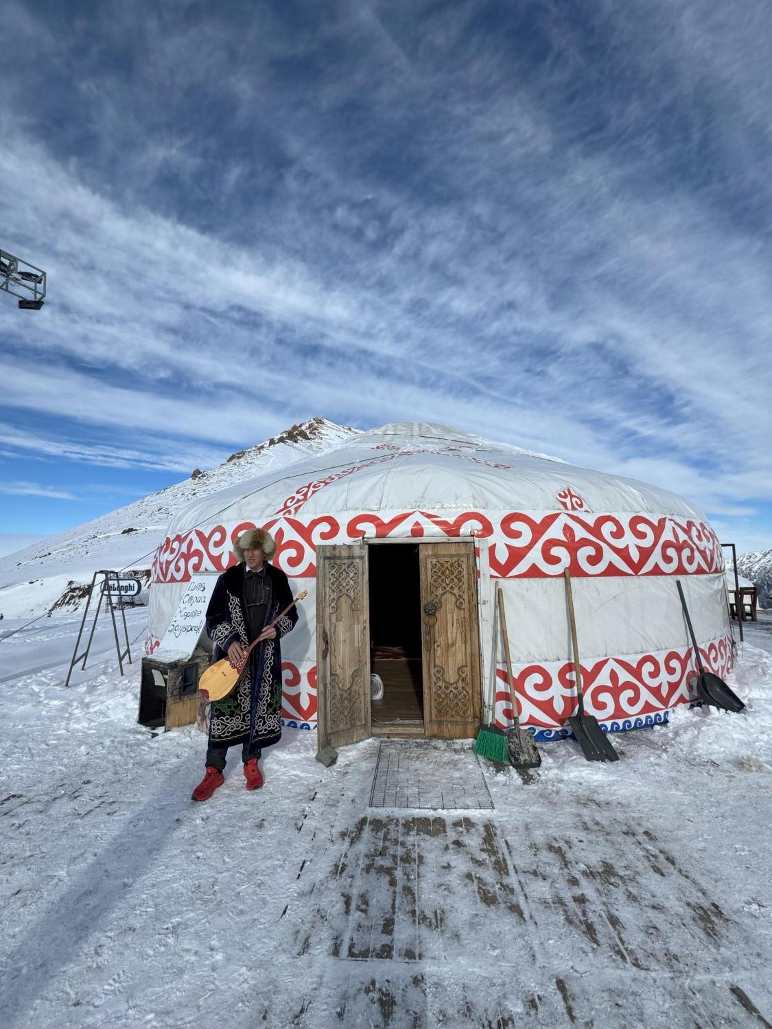 Yurta Base Camp, Shymbulak Mountain Resort Besqaynar Екстериор снимка